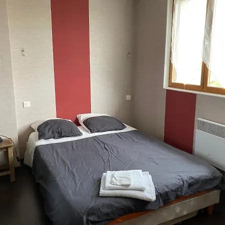 홈스테이 Chambres D Pres Du Lac